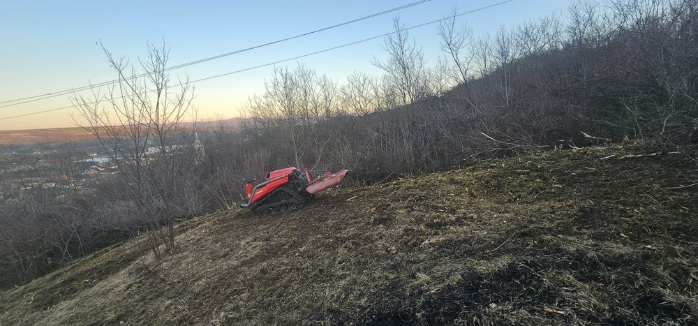 Tocatoare cositoare resturi vegetale