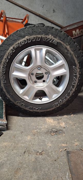 Офроуд гуми Maxxis