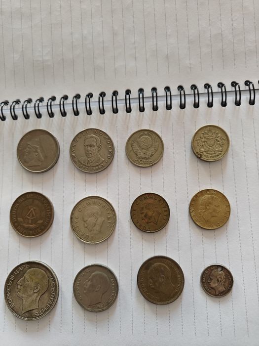 Стари пари- монети икнижни