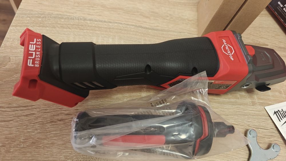 Flex m18 milwaukee cu capul plat de 125