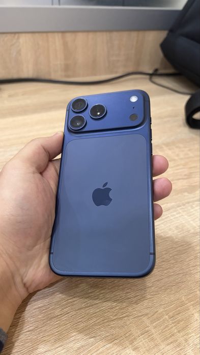 Iphone 17 pro max sim