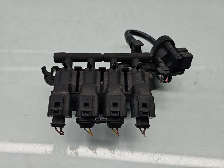 Distribuitor vacuum AUDI A5 (8T3) [Fabr 2007-2015] 06E133520M 3.0 TDI