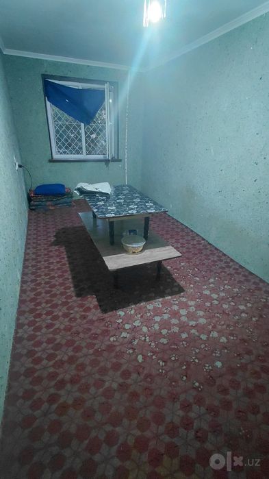 Qarshi shahar markazida 2 xonali uy sotiladi