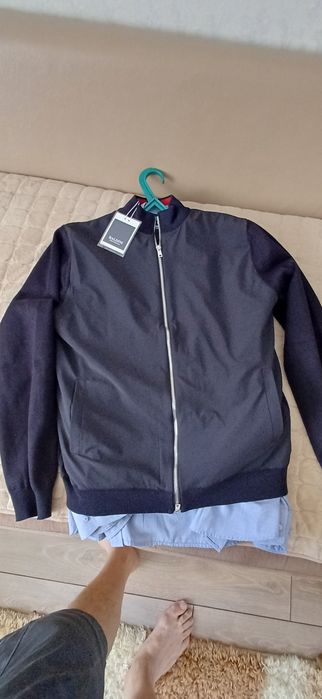 Продам кофту новая