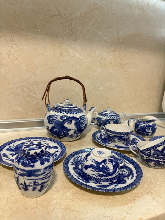 Порцеланов сет за чай