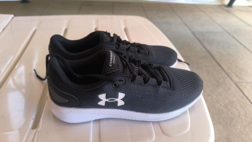 Дамски спортни обувки 38 номер