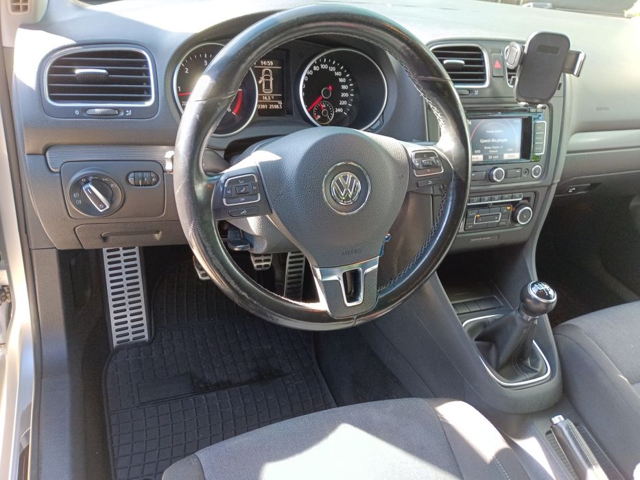 Volkswagen golf 6 combi argintiu 2012 model DPF Style de lux 1.6 TDI