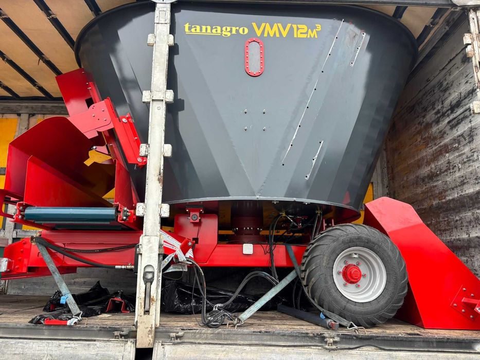 Remorca tehnologica mixer furaje 12 m3