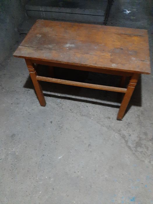 Masa de lemn masiv
