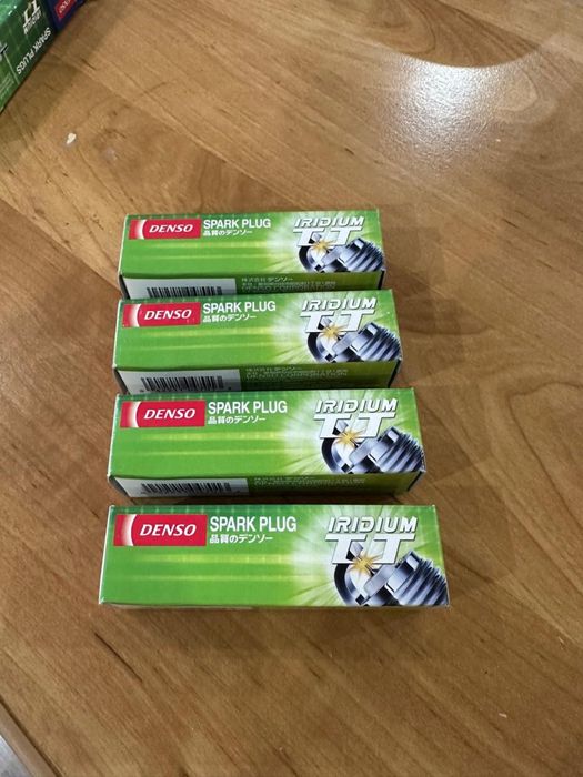 Продам иридиевые свечи IK16TT