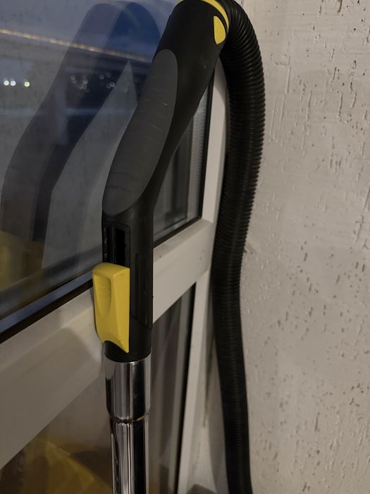 Продам пылесос karcher