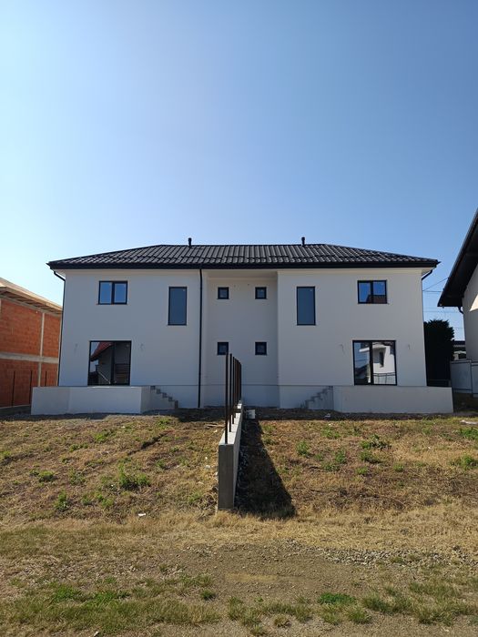De vânzare duplex Ipotești 137000 euro