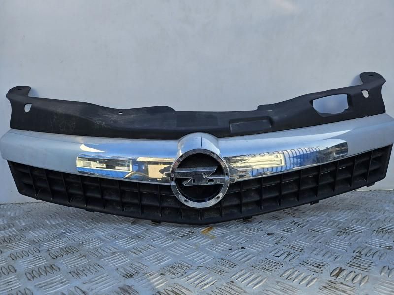 Grila radiator Opel Astra H GTC