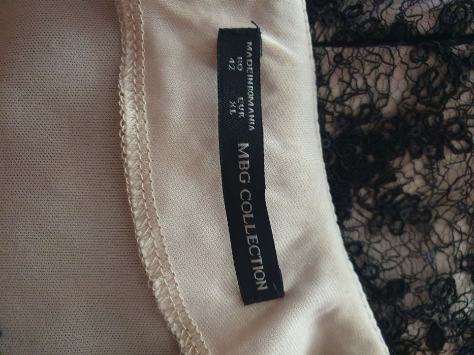 Rochie eleganta conica  cu puf