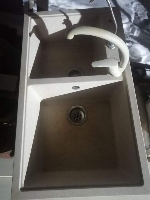 Продам раковину 3 шт.