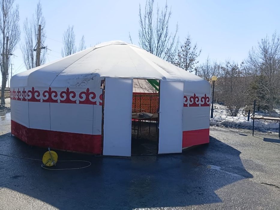 ПРОДАМ ЮРТУ с посудой