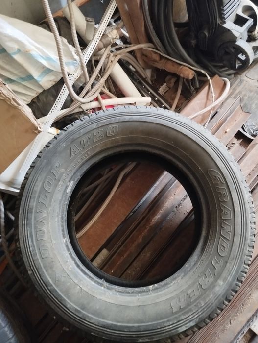 Продам летнию резину