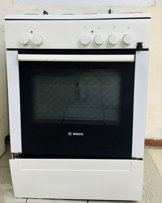 Продам газовую плиту BOSH