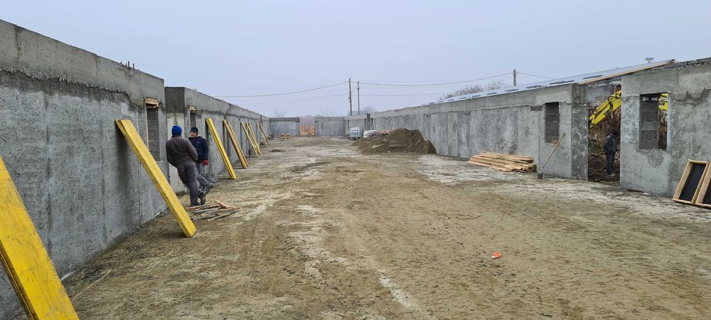 Vand Hala Iasi Horlesti Rediu: 800 mp - 280.000 euro in constructie.