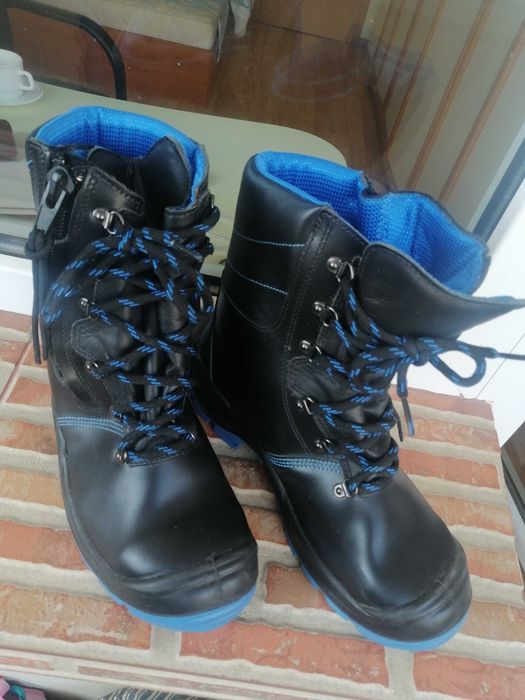 Зимни високи обувки Atlas туристически с предпазно бомбе