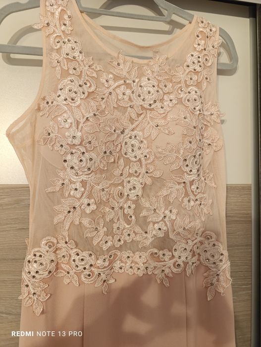 Vând rochie eleganta 42