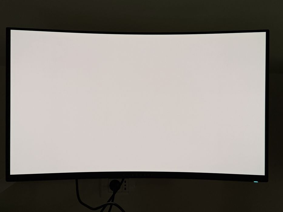 Monitor QD-OLED Alienware AW3225QF 4K 240Hz (în garanție)