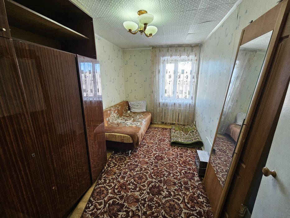 Дарю диван и 2 кресла