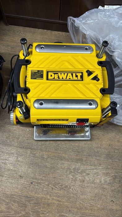 Рейсмус  DeWalt.