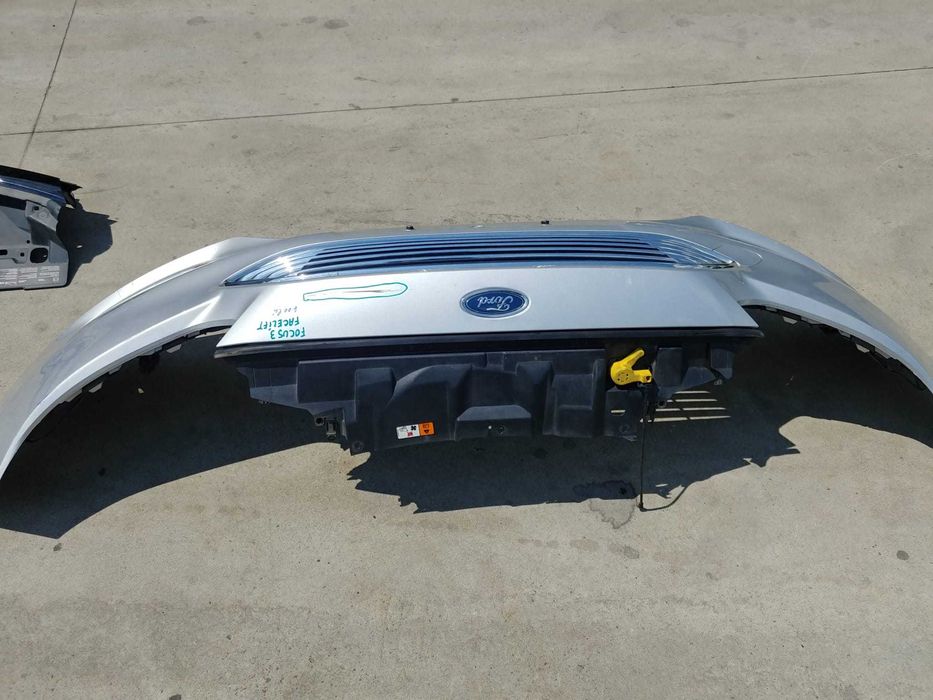 bara fata ford focus 3 hatchback facelift f1eb-17757-a