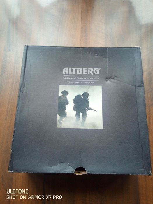 Bocanci militari de lupta ALTBERG New Defender