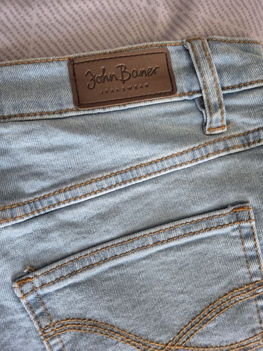 Продаются джинсы