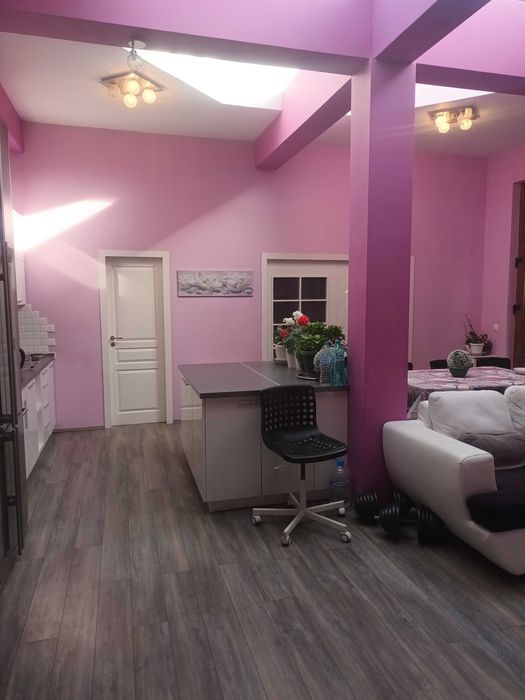 Продава се Тристаен апартамент в София, Център - 100 кв.м за 2990 €/кв.м - Снимка #3