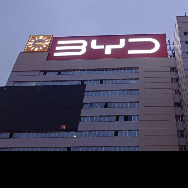 Наружная реклама  tashqi reklama xizmatlari banner bukva zinak