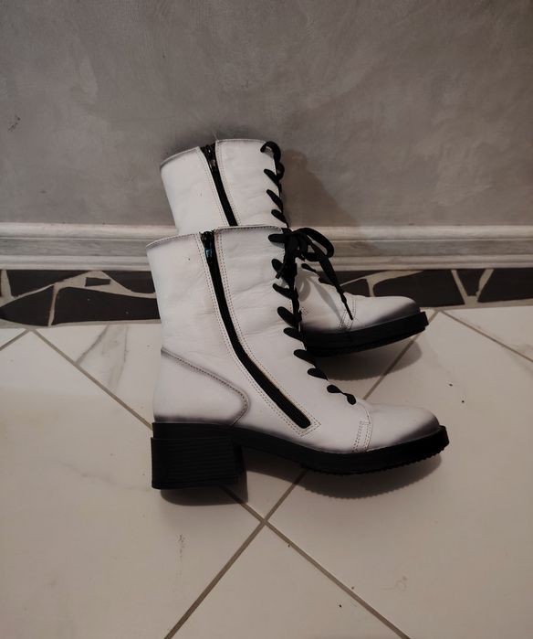 Дамски боти от естествена кожа