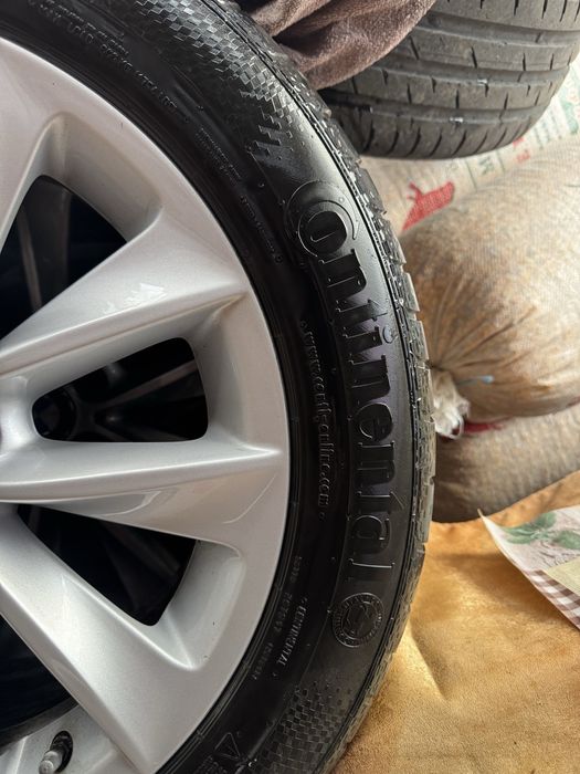 Jante 18 cu cauciucuri continental