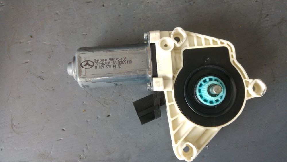 motoras macara usa dreapta fata mercedes a-class w169 2 usi  a1698204442