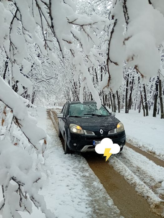 Vand Renault koleoes 4×4 2009 negru 4×4