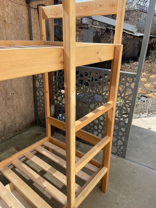 Кровать двух ярусная