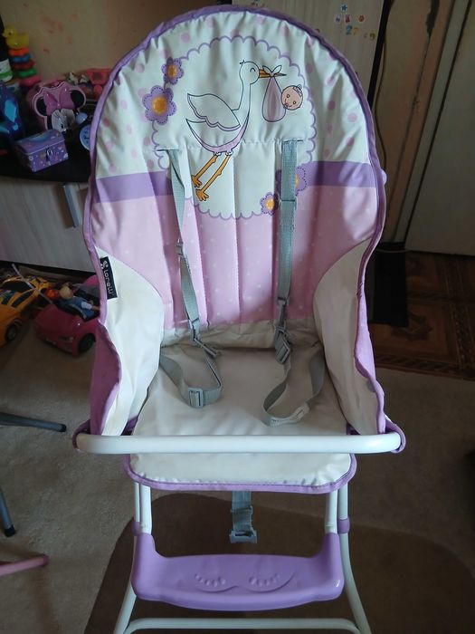 Детски стол за хранене.
