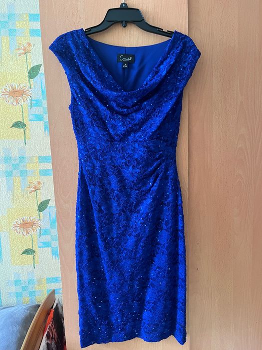 Продам новое вечернее платье