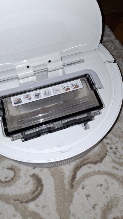 Прахосмукачка робот