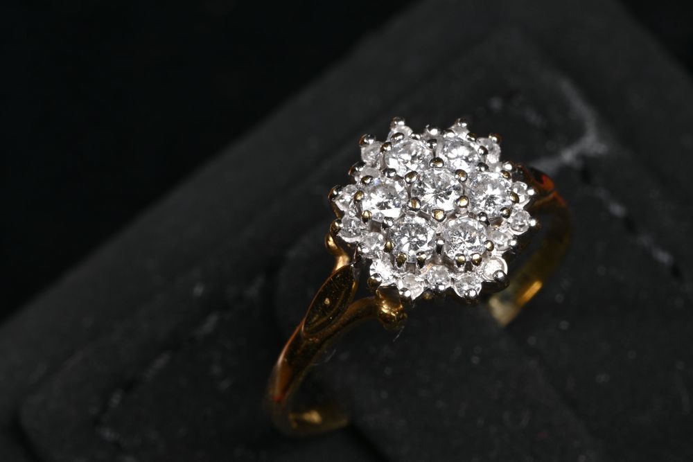 Златен Пръстен 750 (18к), 25 диаманта 0.79кт, Размер 54