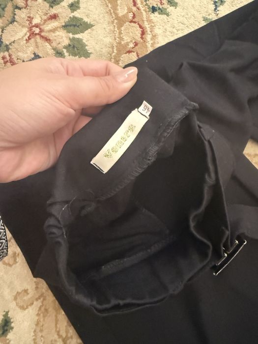 Джинсы и брюки женские