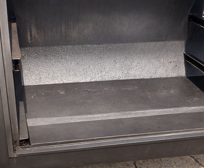 Smoker BBQ Reverse Flow Profesional – tablă 6 mm – capacitate mare