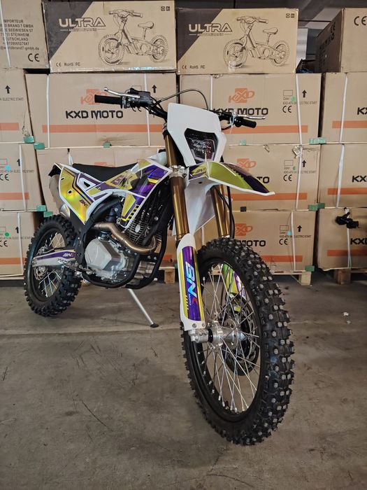 Enduro BNK 300 injecție