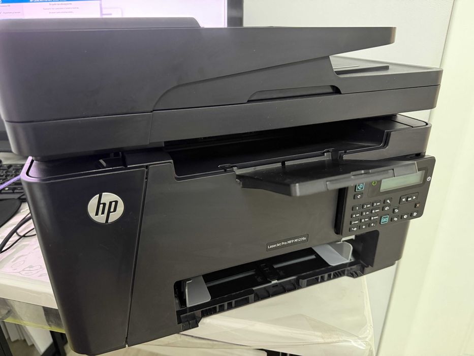 МФУ 3 в 1 (принтер) марки HP M127fs, в комплекте
