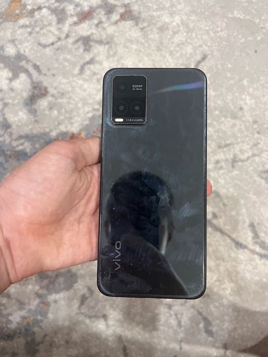 Телефон VIVO Y33S 2 года