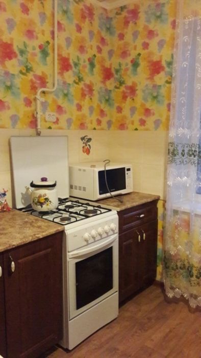 4мкр. Азия молл . По часам
