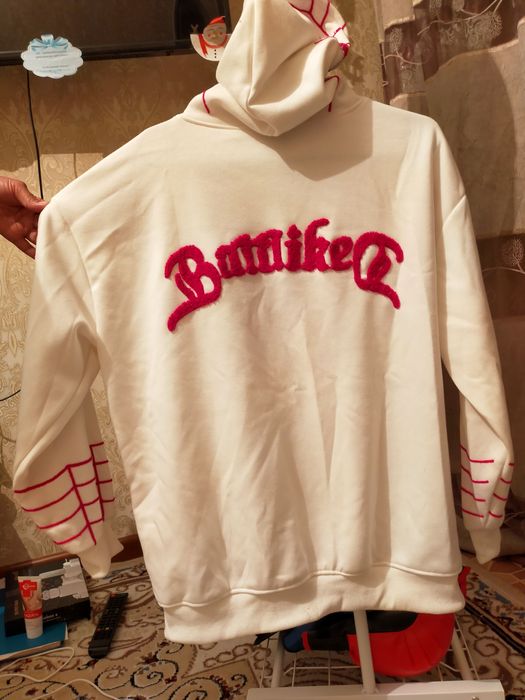 Продам зип худи новый