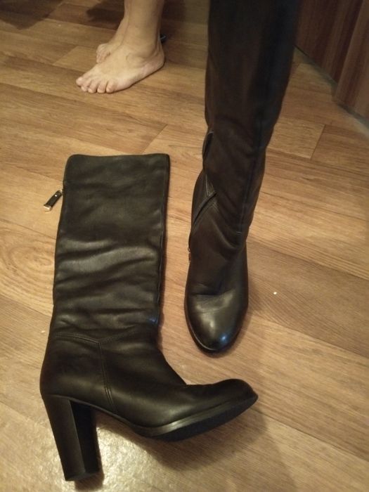 Продам сапоги за 10тыс.тг.